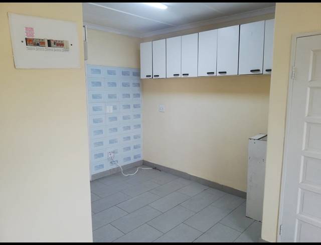 2 BEDROOM HOUSE TO LET IN REDCLIFFE